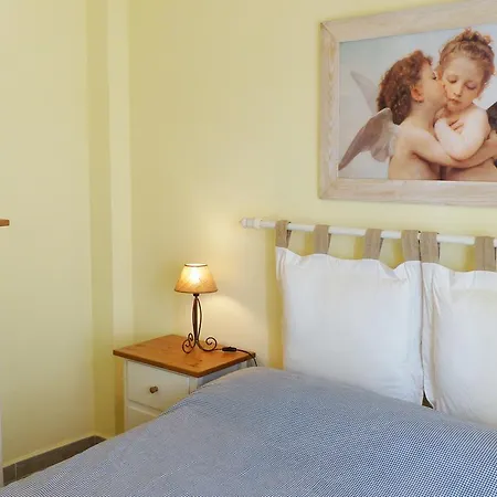 Jardines De Iii El Conserje Денія