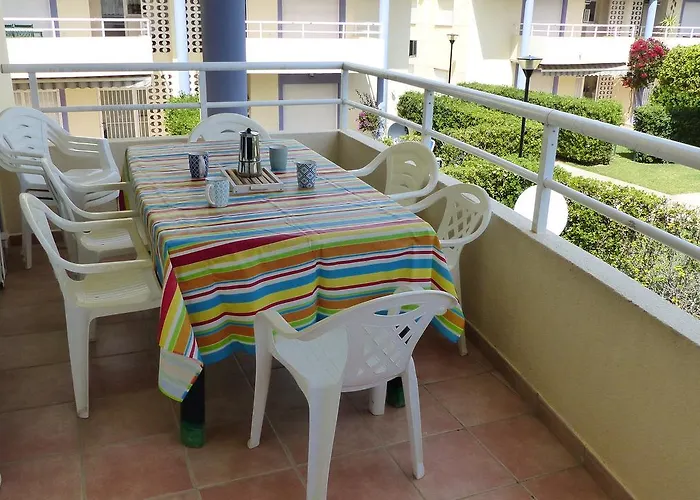 Jardines De Iii El Conserje